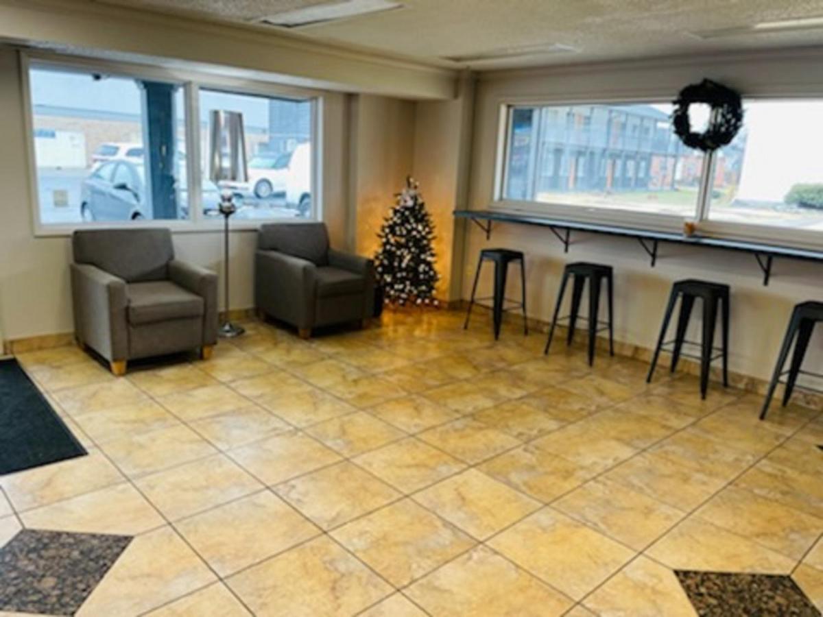Days Inn And Suites By Wyndham Port Huron Kültér fotó