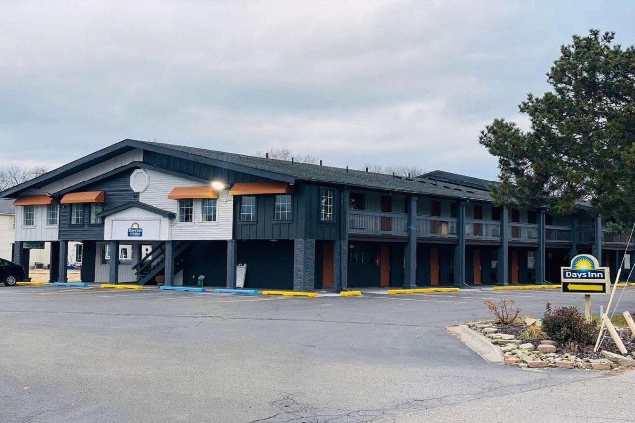 Days Inn And Suites By Wyndham Port Huron Kültér fotó