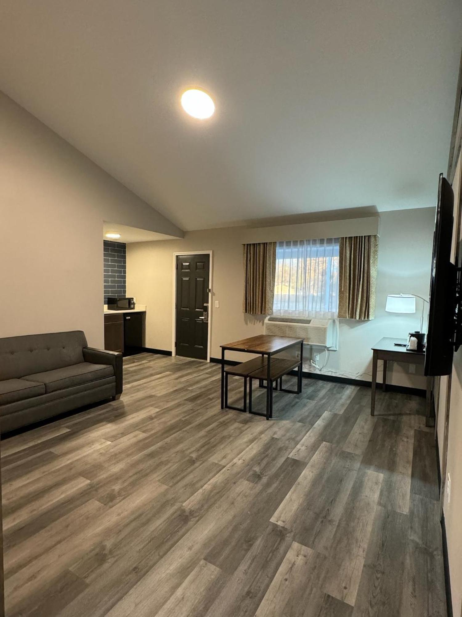 Days Inn And Suites By Wyndham Port Huron Kültér fotó