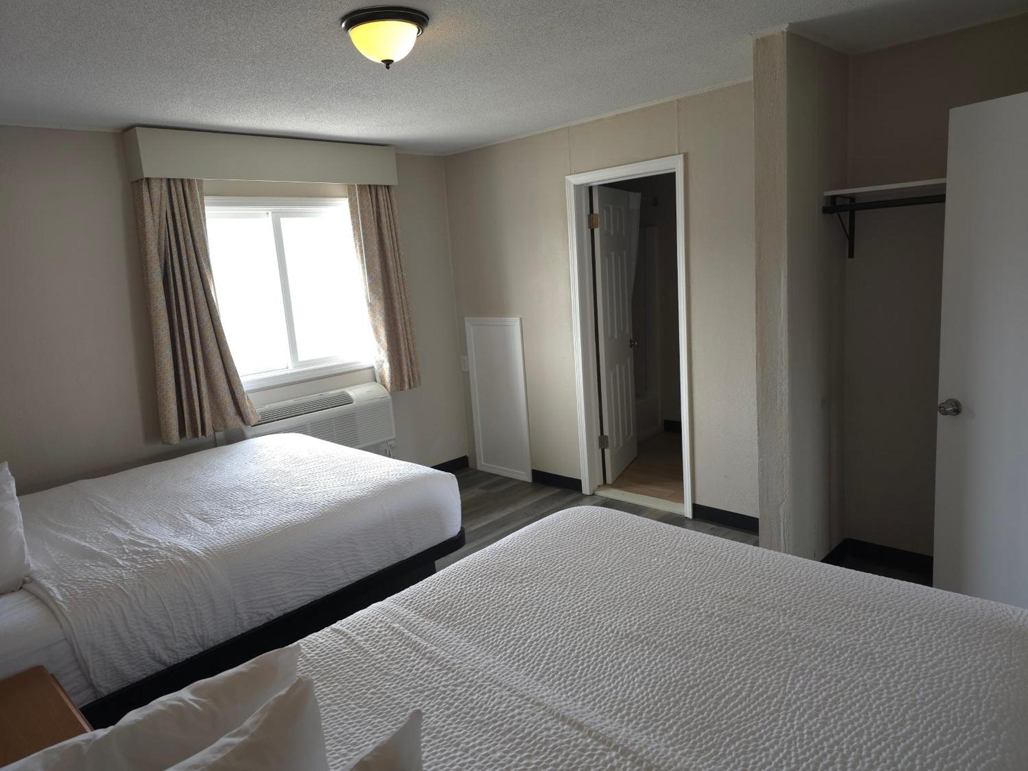 Days Inn And Suites By Wyndham Port Huron Kültér fotó