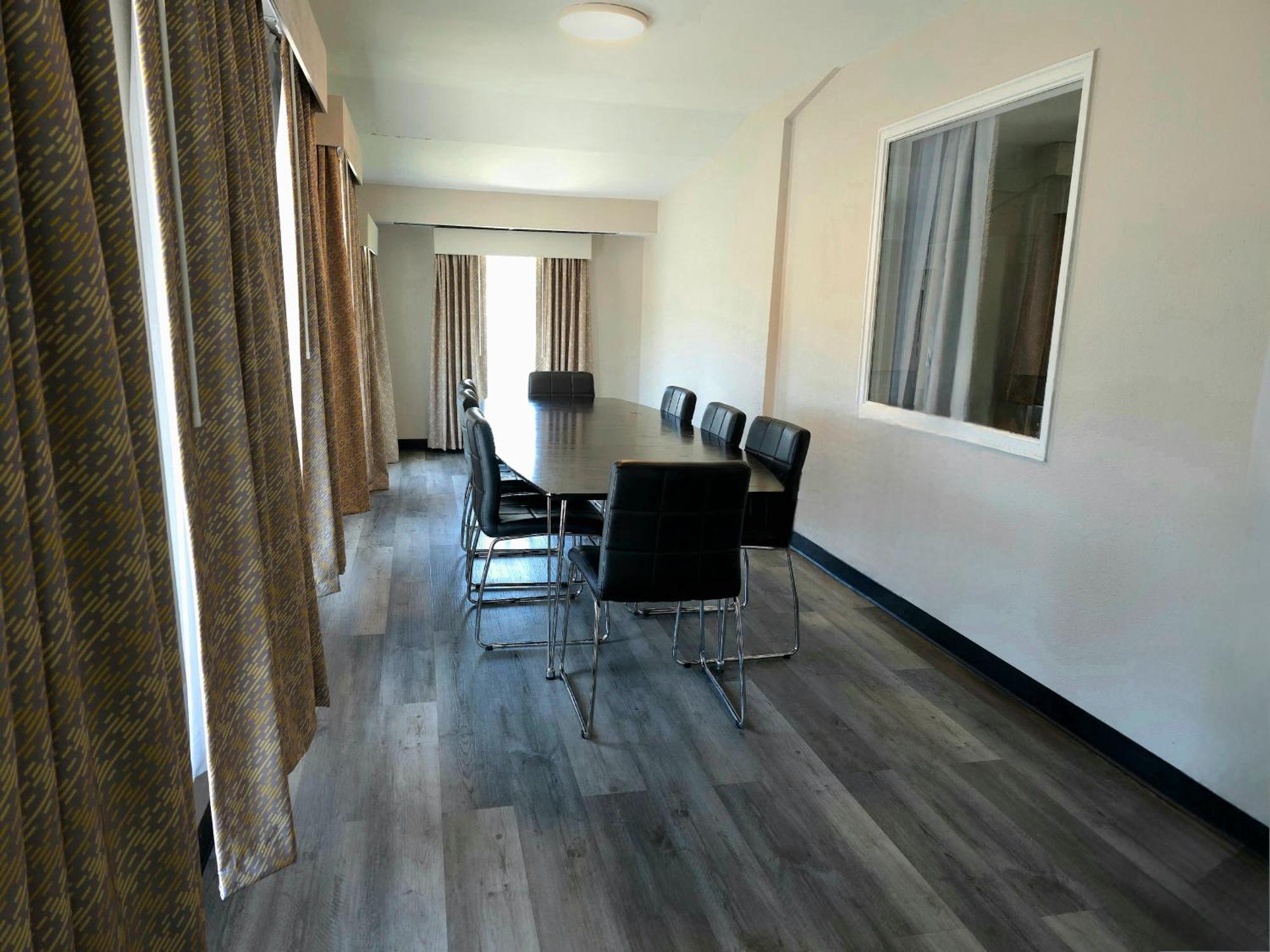 Days Inn And Suites By Wyndham Port Huron Kültér fotó