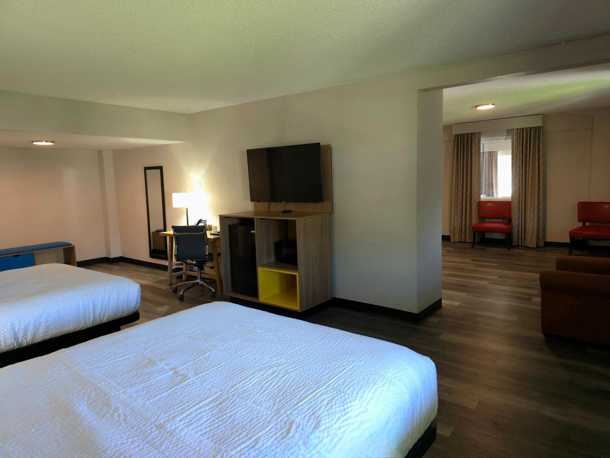 Days Inn And Suites By Wyndham Port Huron Kültér fotó
