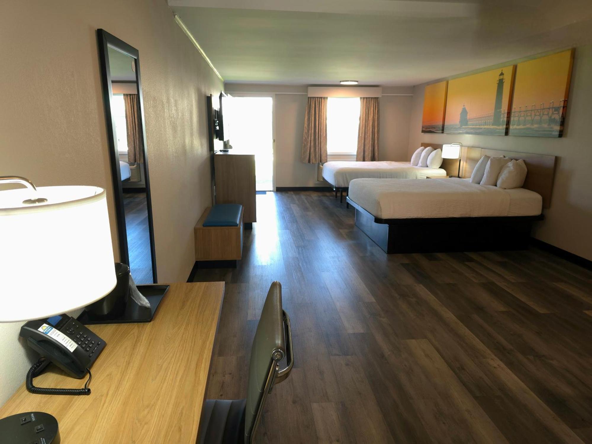 Days Inn And Suites By Wyndham Port Huron Kültér fotó