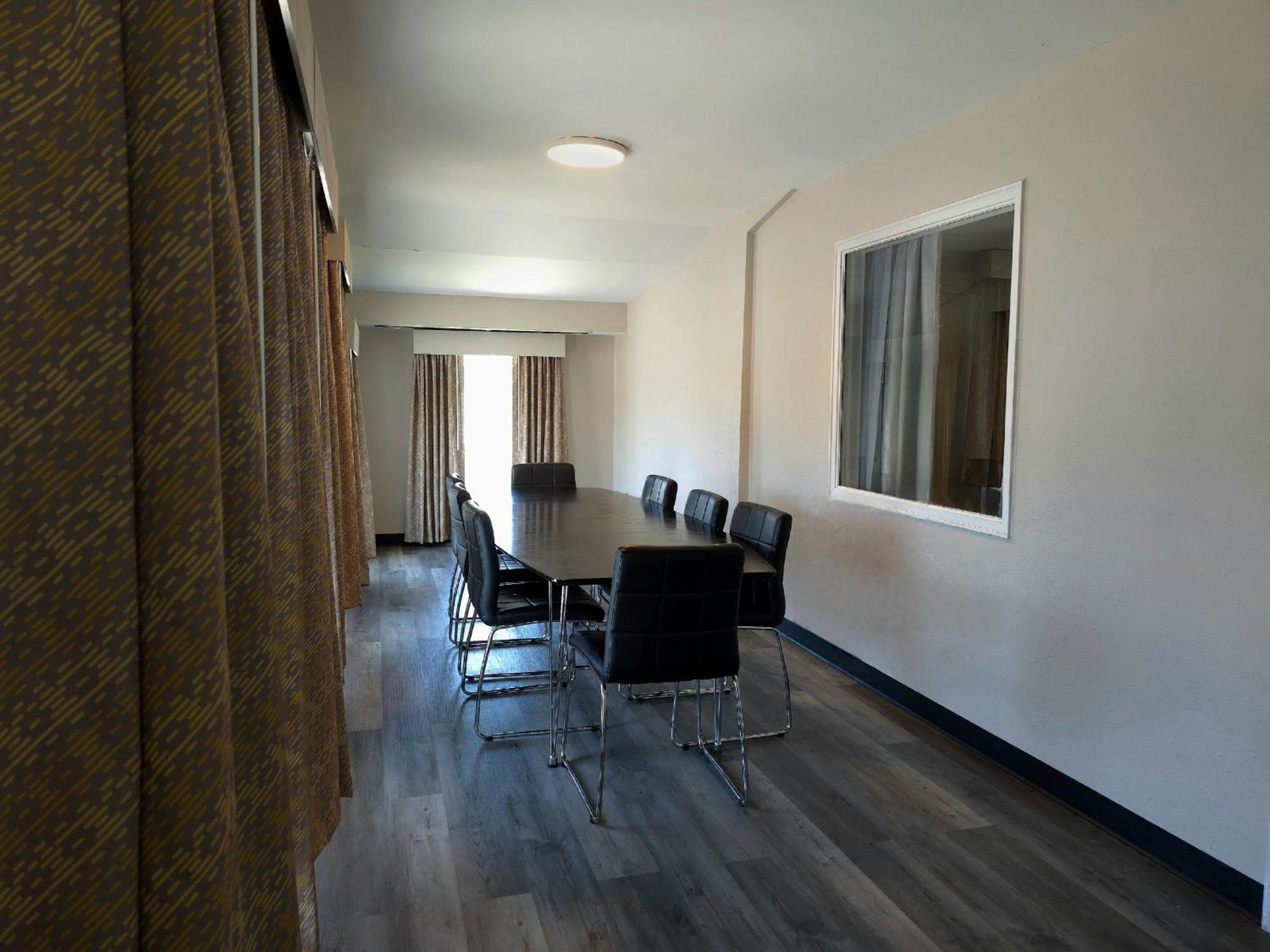 Days Inn And Suites By Wyndham Port Huron Kültér fotó